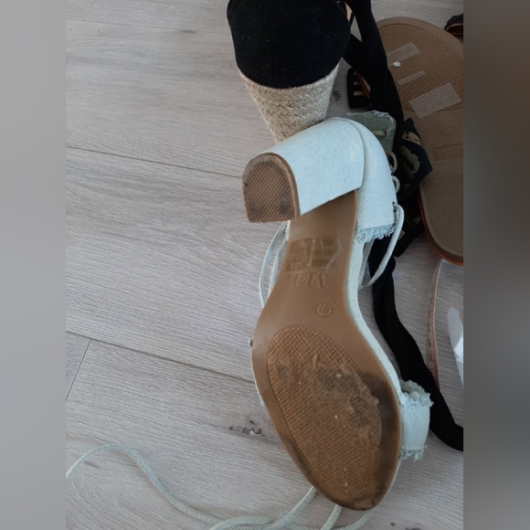 Sandals - Picture 4 of 4